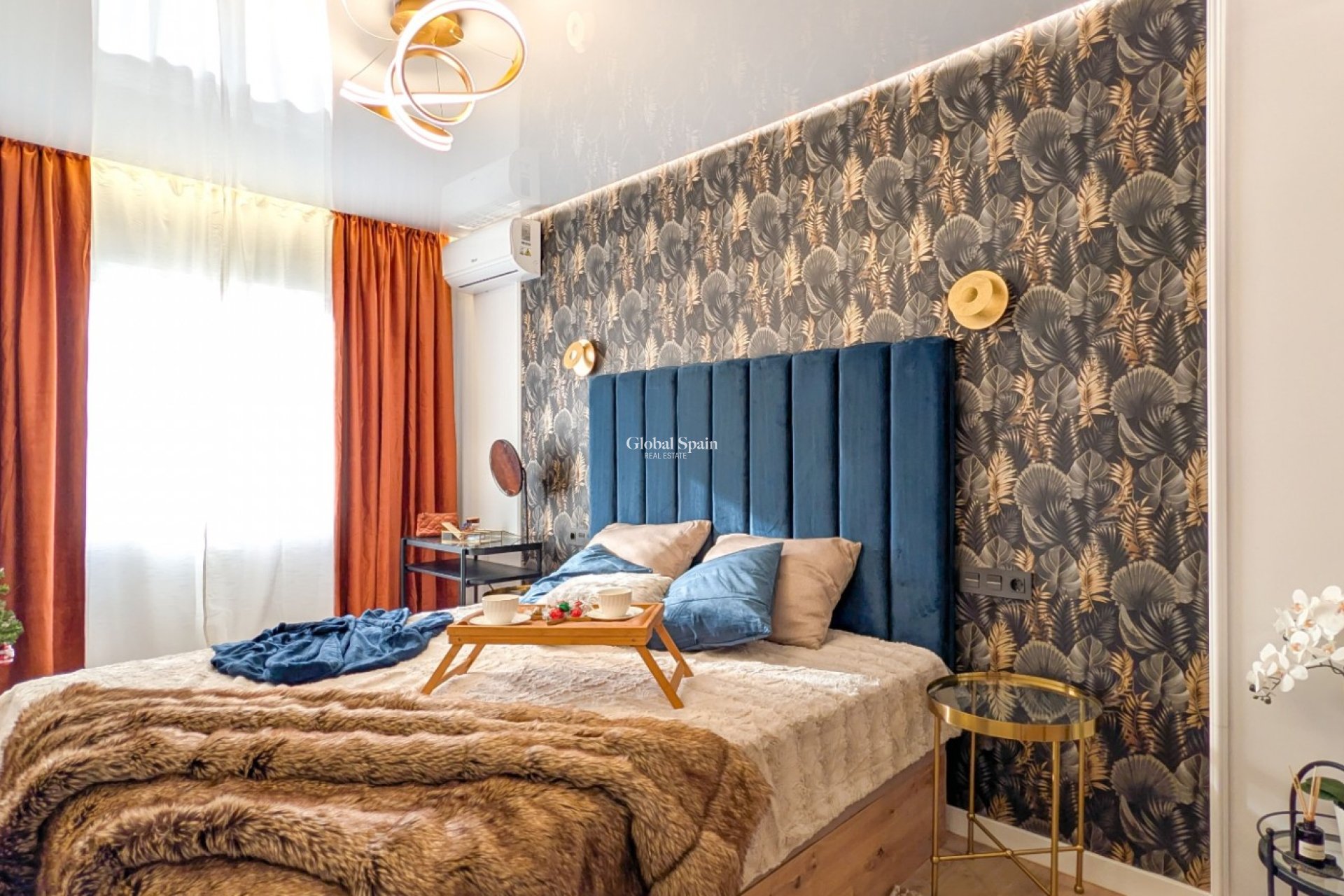 Resale - APARTMENT -
TORREVIEJA - Torrevieja