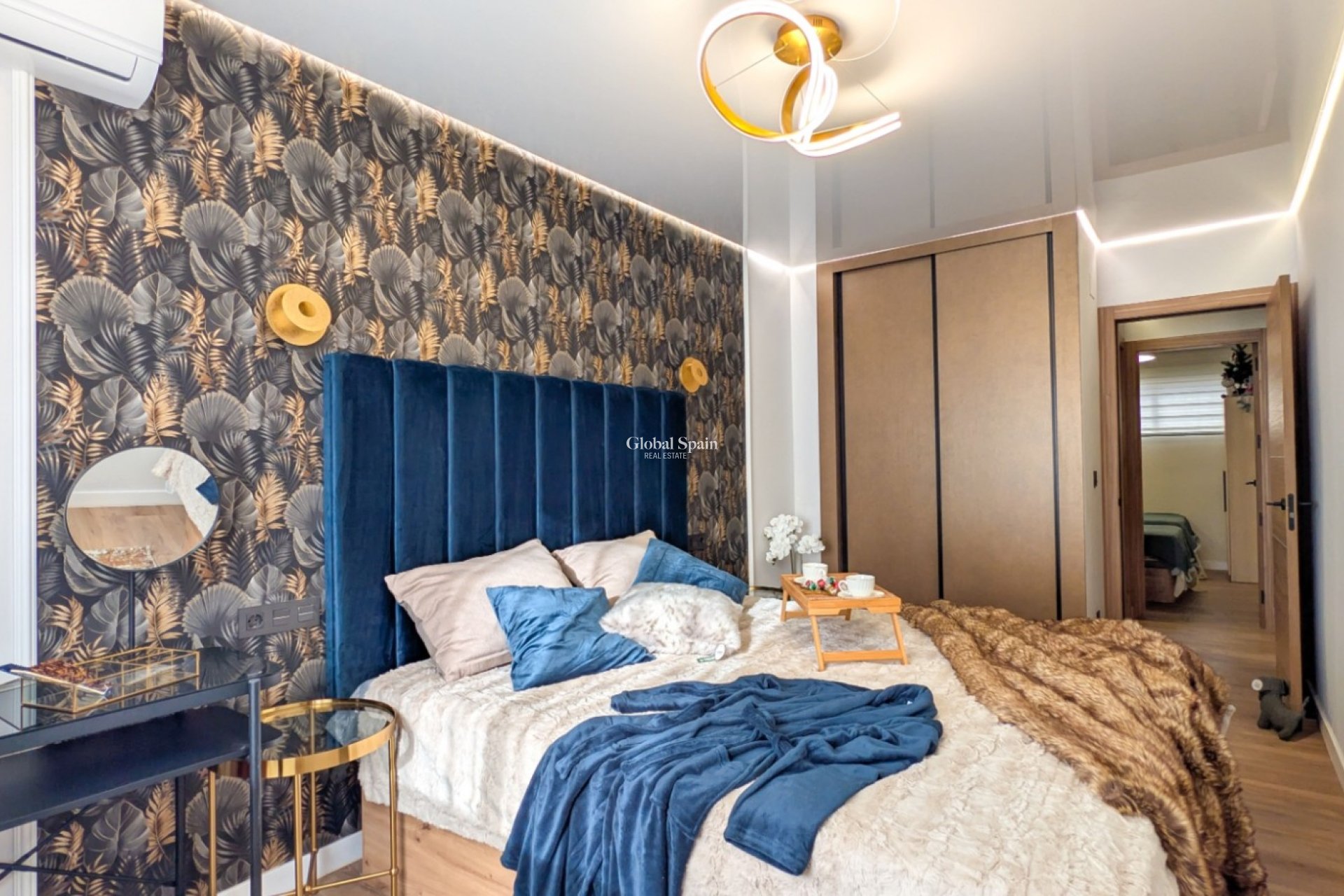 Resale - APARTMENT -
TORREVIEJA - Torrevieja