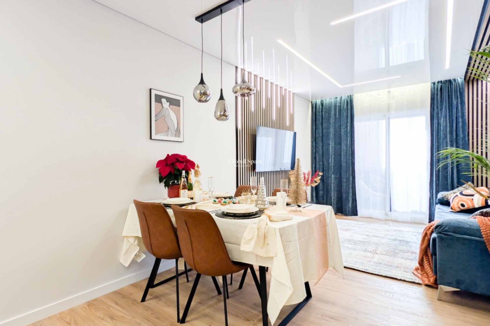 Resale - APARTMENT -
TORREVIEJA - Torrevieja