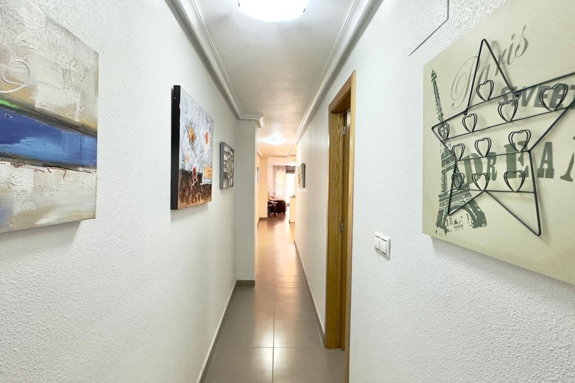 Resale - APARTMENT -
TORREVIEJA - Torrevieja