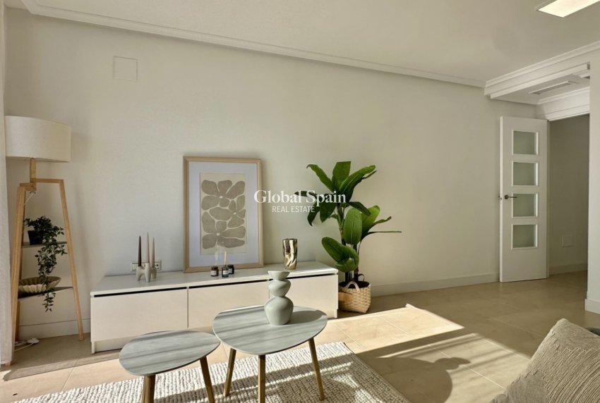 Resale - APARTMENT -
TORREVIEJA - Torrevieja