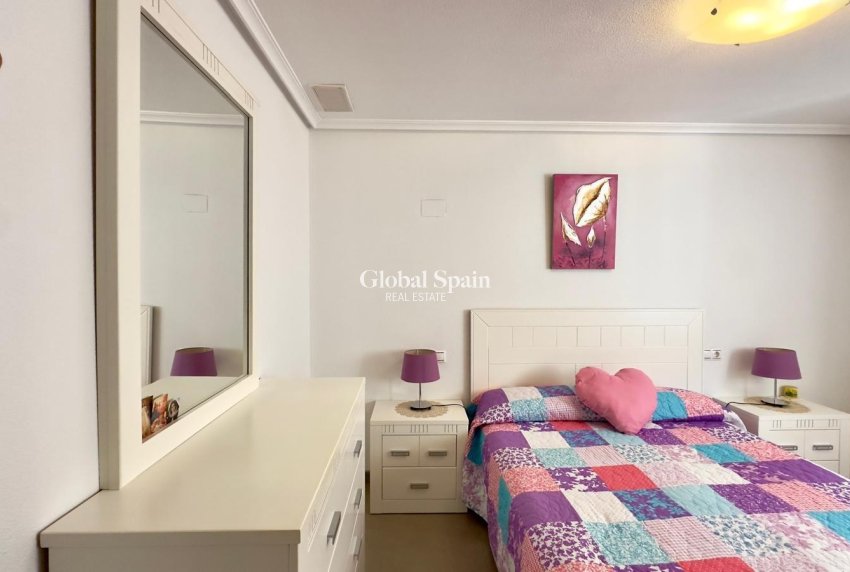 Resale - APARTMENT -
TORREVIEJA - Torrevieja