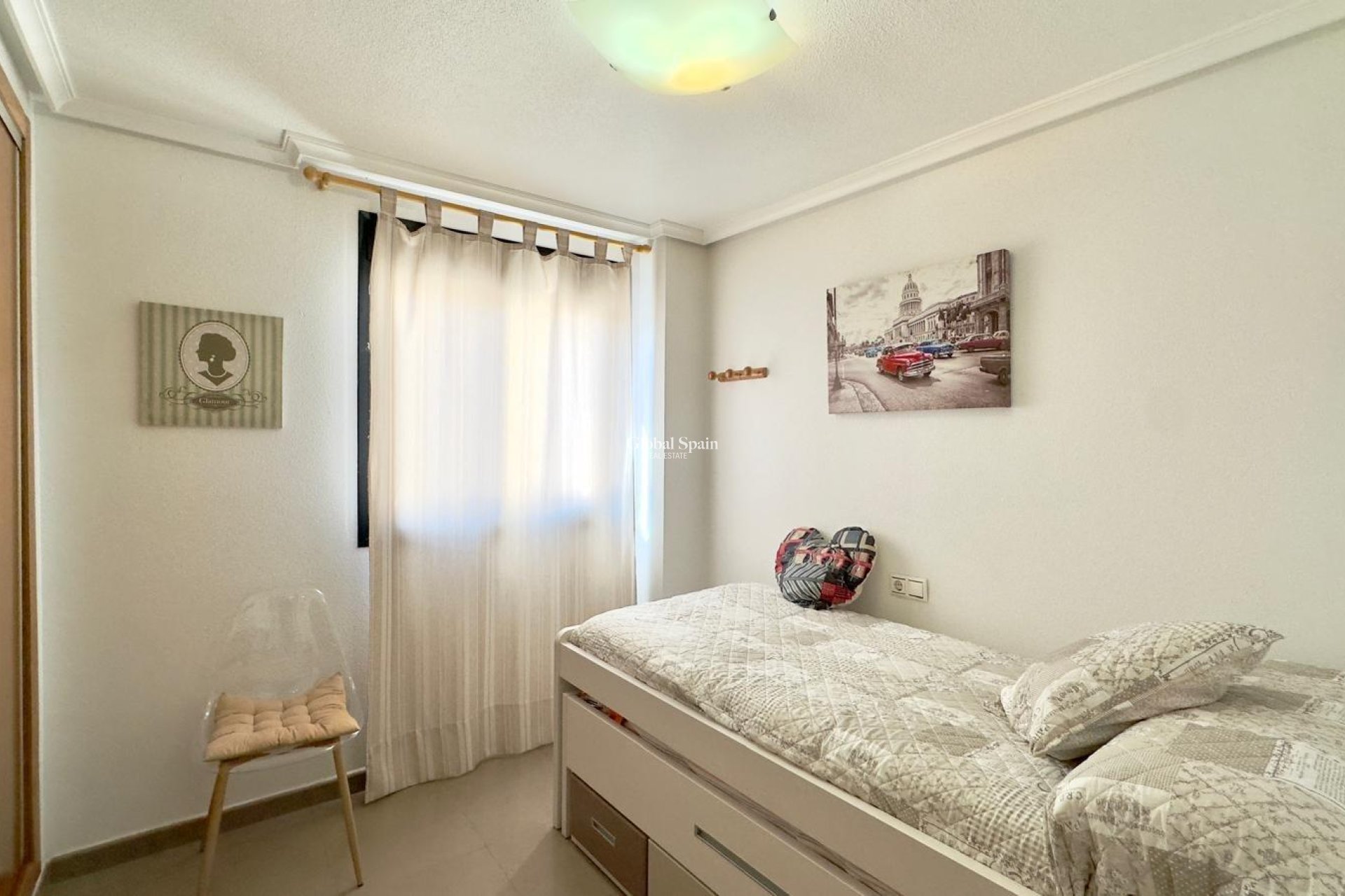 Resale - APARTMENT -
TORREVIEJA - Torrevieja