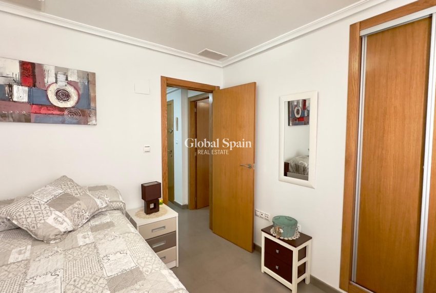 Resale - APARTMENT -
TORREVIEJA - Torrevieja