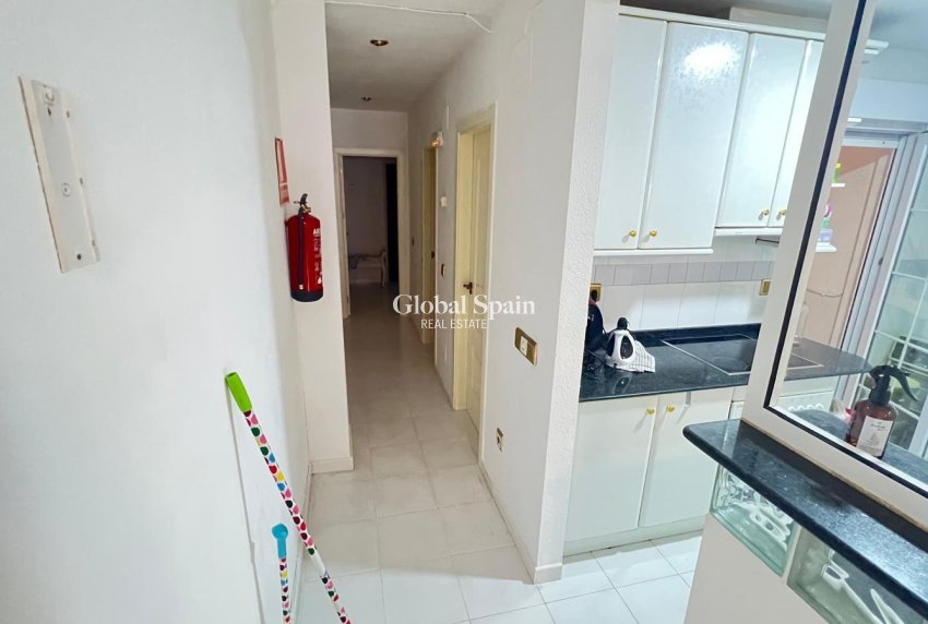 Resale - APARTMENT -
TORREVIEJA - Torrevieja