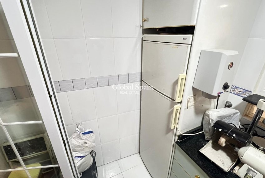 Resale - APARTMENT -
TORREVIEJA - Torrevieja