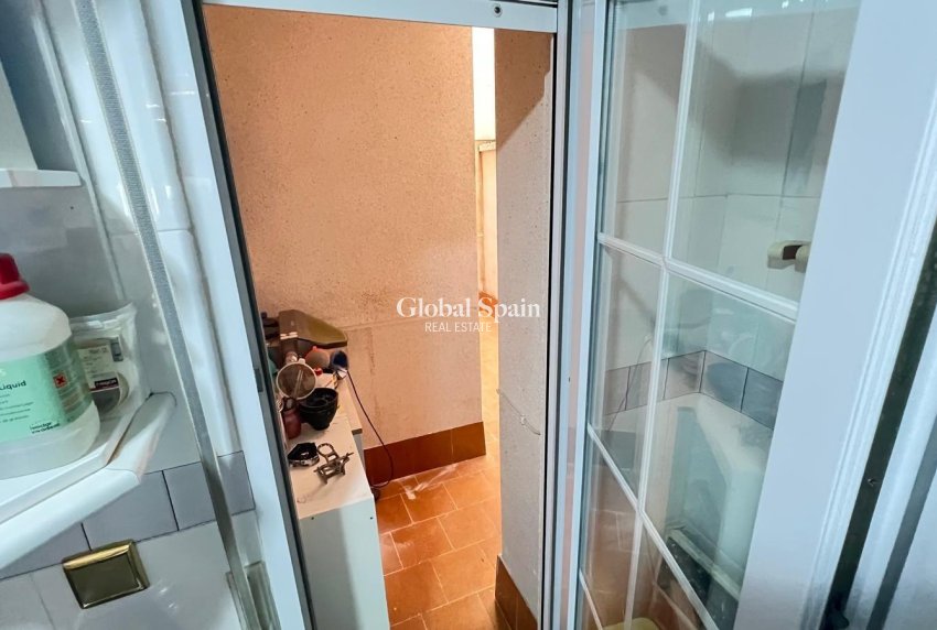 Resale - APARTMENT -
TORREVIEJA - Torrevieja