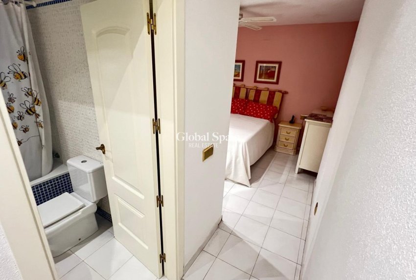 Resale - APARTMENT -
TORREVIEJA - Torrevieja