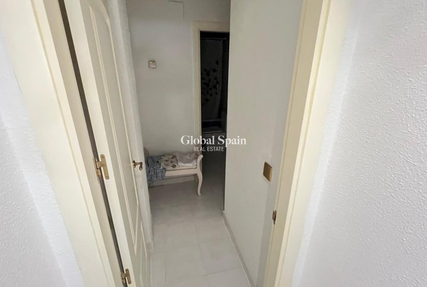 Resale - APARTMENT -
TORREVIEJA - Torrevieja