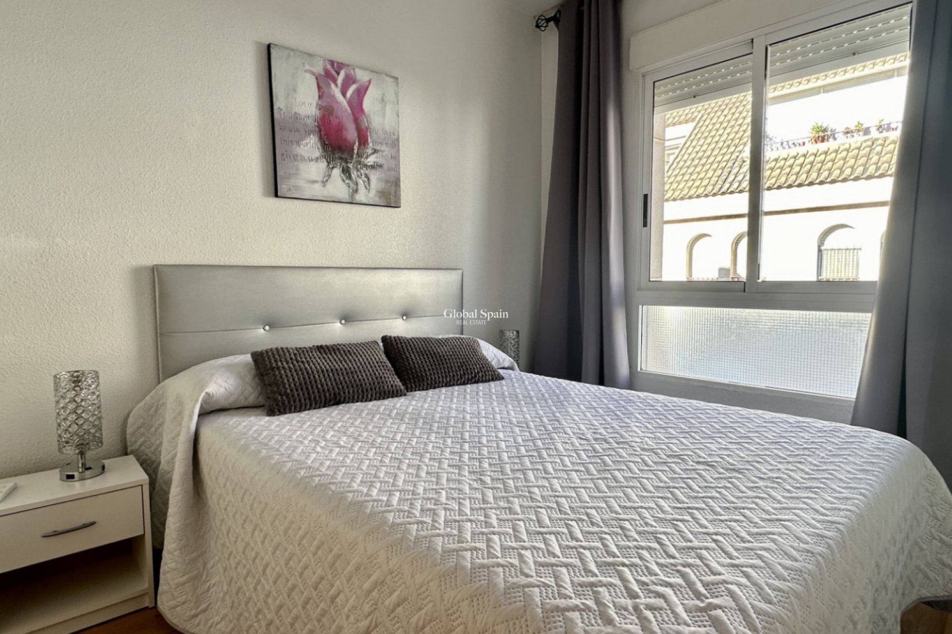 Resale - APARTMENT -
TORREVIEJA - Torrevieja