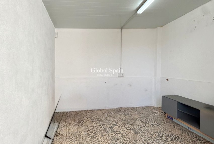 Resale - APARTMENT -
TORREVIEJA - Torrevieja