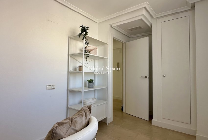 Resale - APARTMENT -
TORREVIEJA - Torrevieja