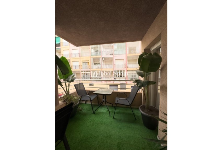 Resale - APARTMENT -
TORREVIEJA - Torrevieja