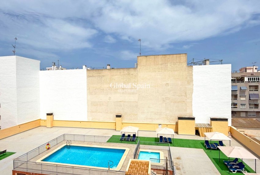 Resale - APARTMENT -
TORREVIEJA - Torrevieja