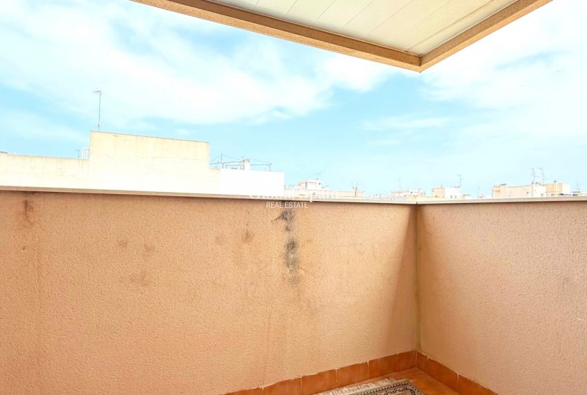 Resale - APARTMENT -
TORREVIEJA - Torrevieja