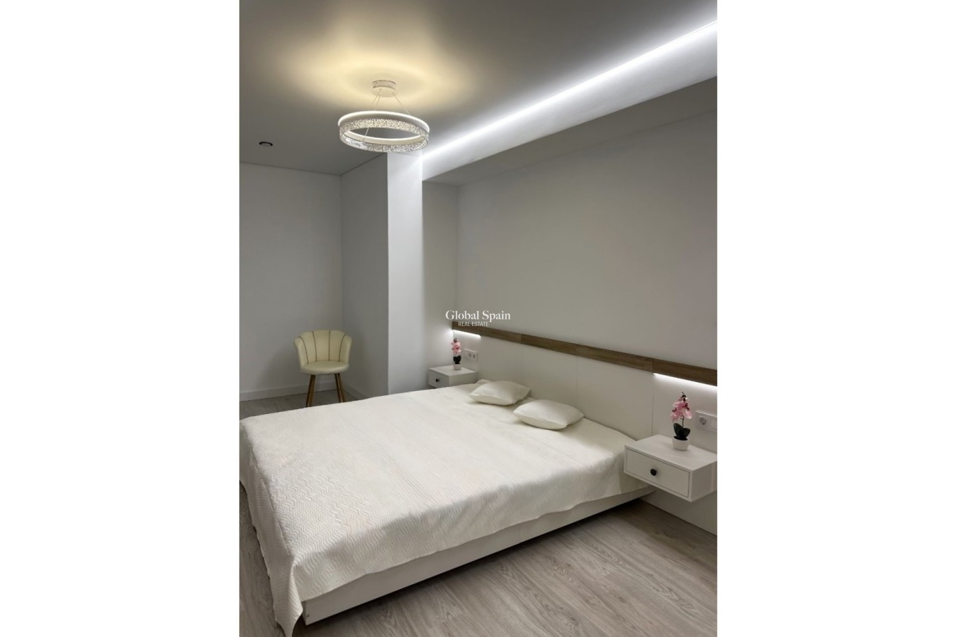 Resale - APARTMENT -
TORREVIEJA - Torrevieja