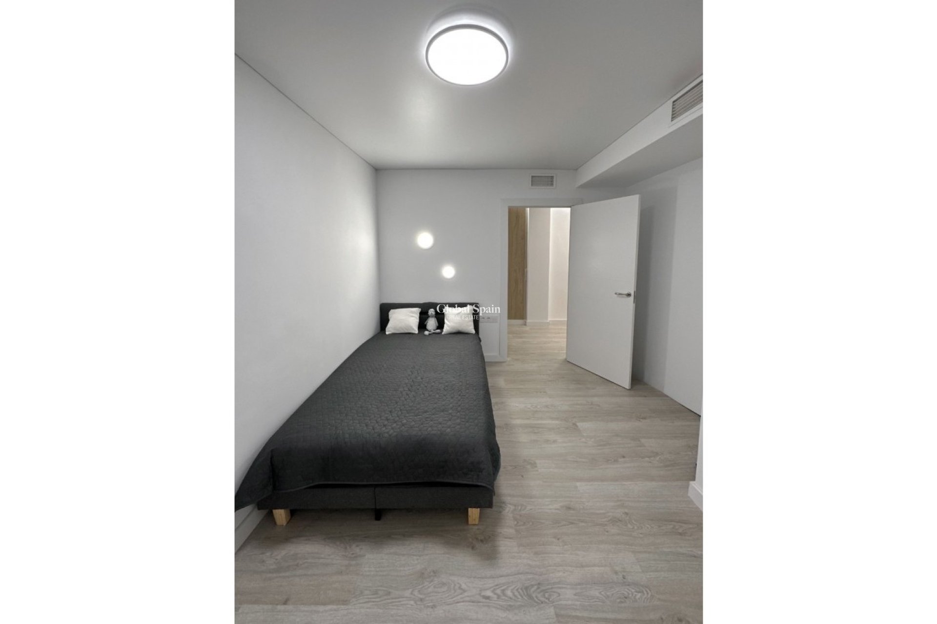 Resale - APARTMENT -
TORREVIEJA - Torrevieja