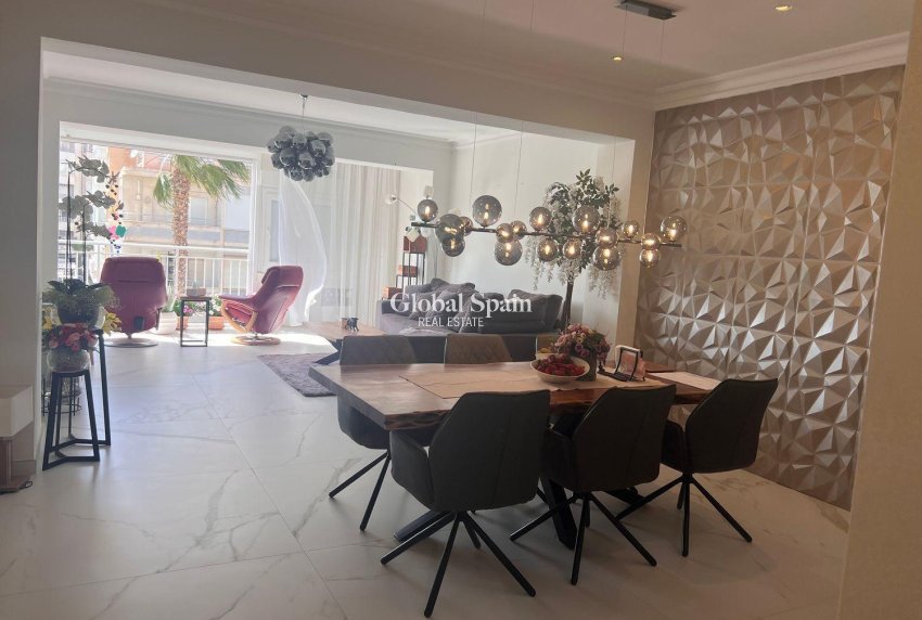 Resale - APARTMENT -
TORREVIEJA - Torrevieja