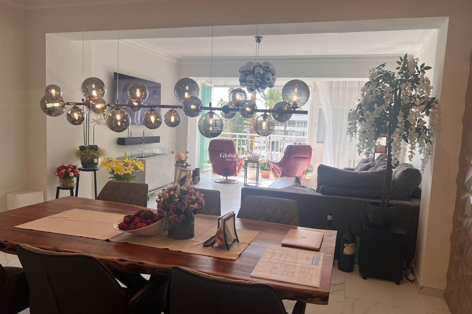 Resale - APARTMENT -
TORREVIEJA - Torrevieja