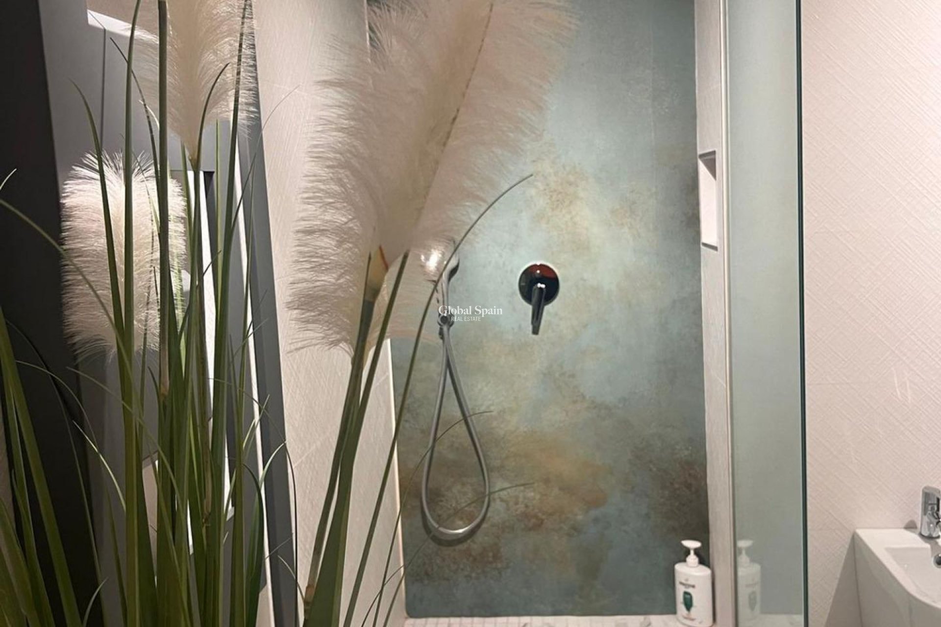 Resale - APARTMENT -
TORREVIEJA - Torrevieja