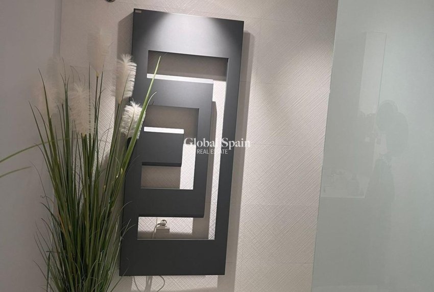 Resale - APARTMENT -
TORREVIEJA - Torrevieja