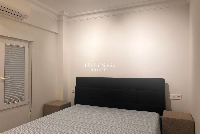 Resale - APARTMENT -
TORREVIEJA - Torrevieja