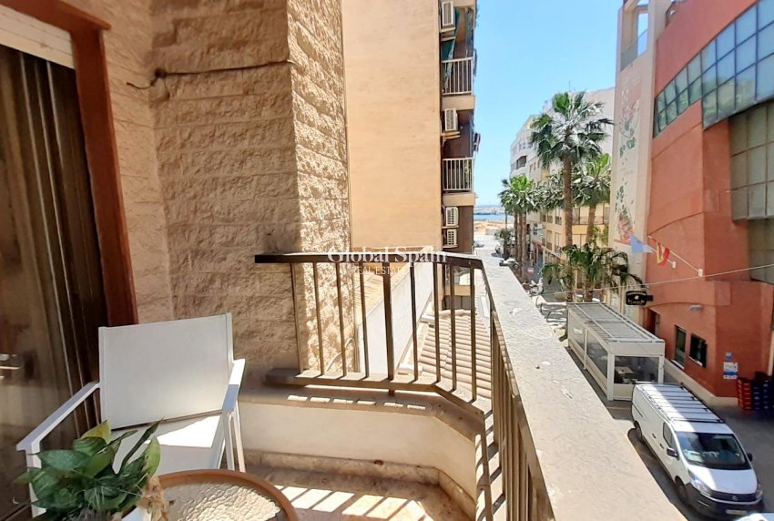 Resale - APARTMENT -
TORREVIEJA - Torrevieja