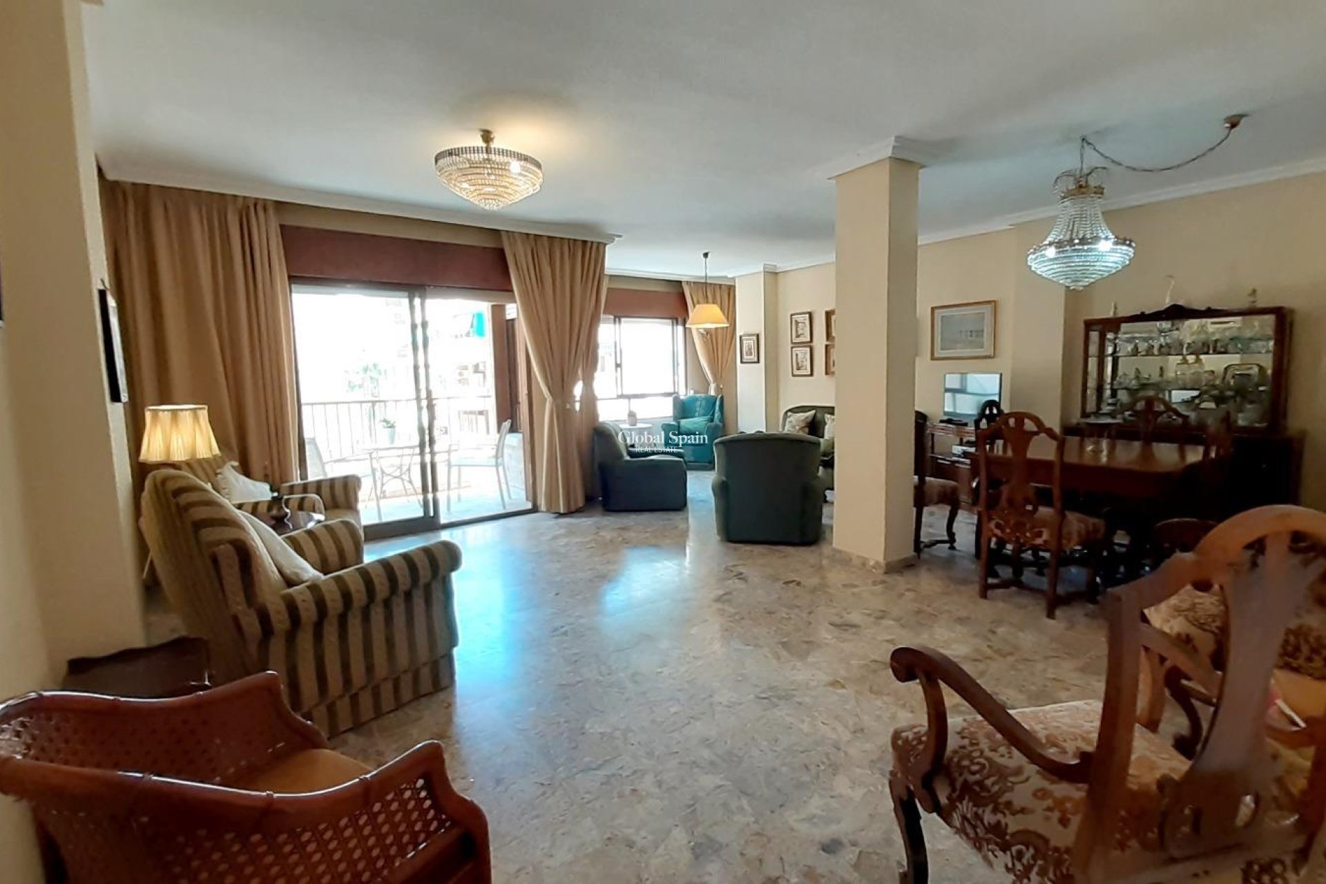 Resale - APARTMENT -
TORREVIEJA - Torrevieja