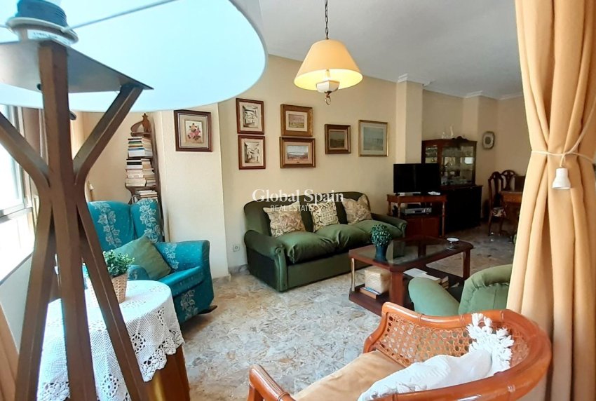 Resale - APARTMENT -
TORREVIEJA - Torrevieja