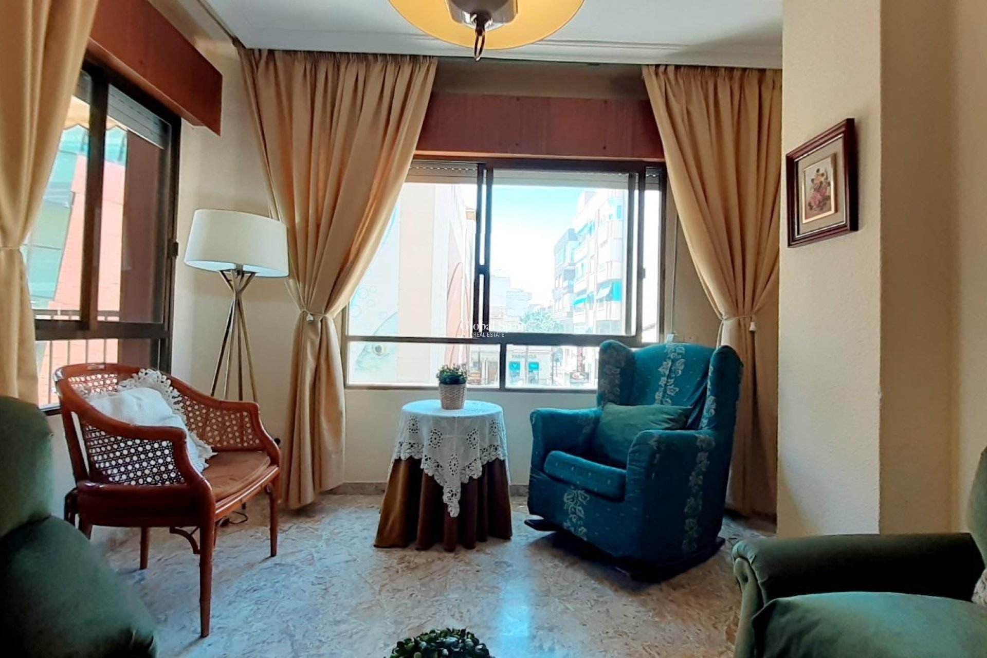Resale - APARTMENT -
TORREVIEJA - Torrevieja