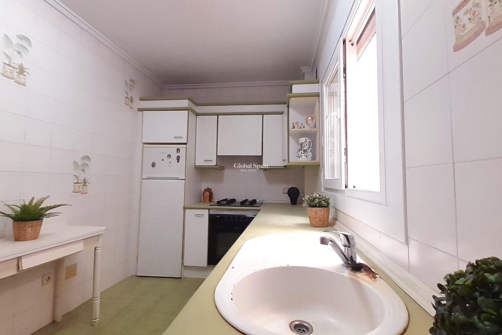 Resale - APARTMENT -
TORREVIEJA - Torrevieja