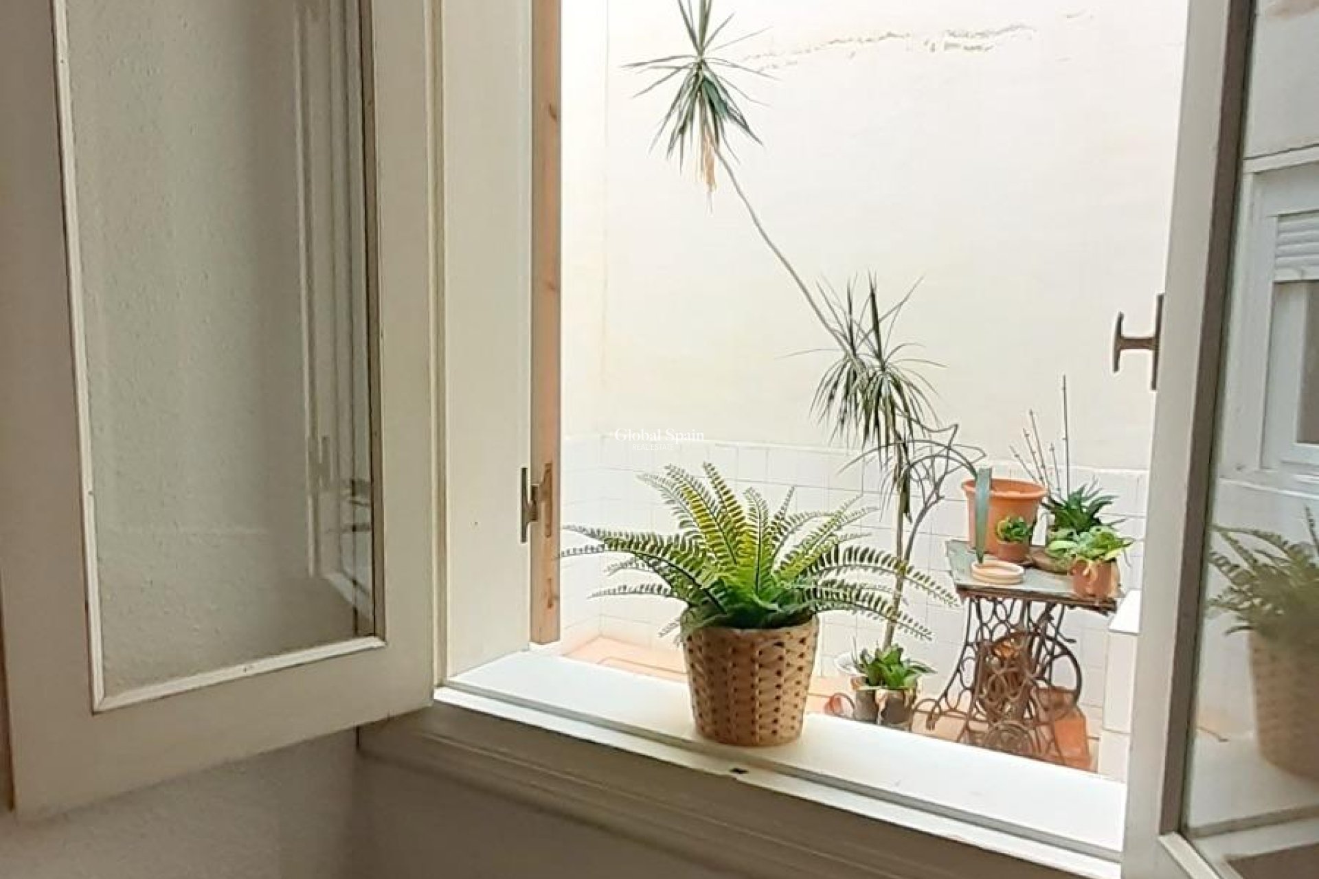 Resale - APARTMENT -
TORREVIEJA - Torrevieja