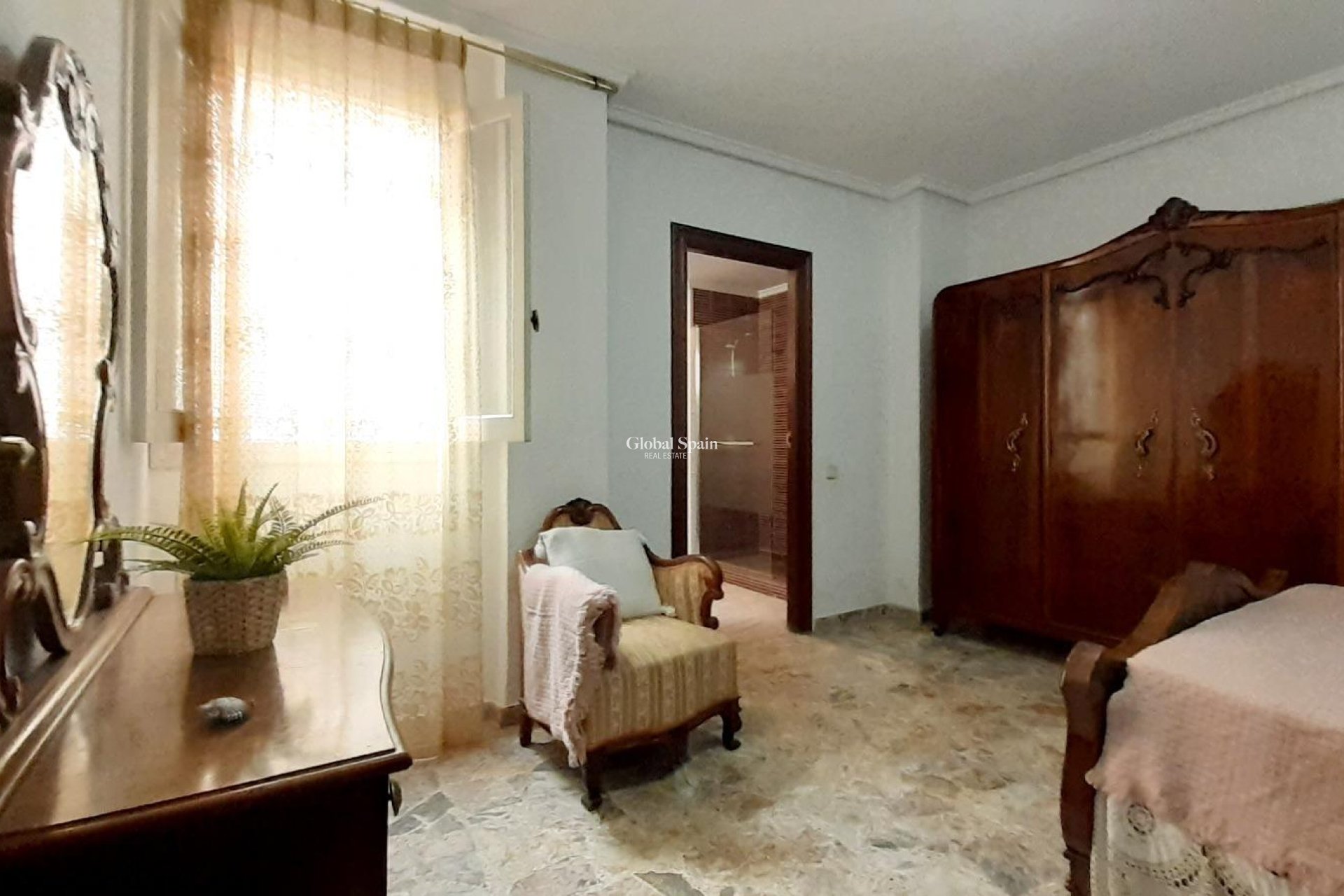 Resale - APARTMENT -
TORREVIEJA - Torrevieja