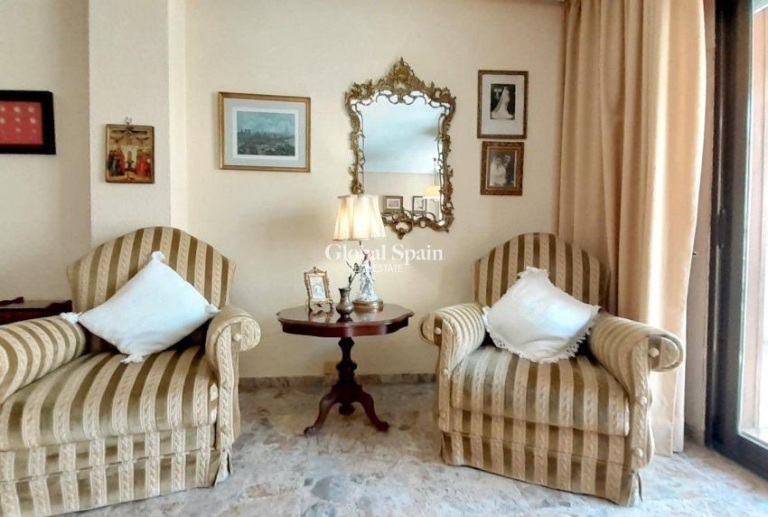 Resale - APARTMENT -
TORREVIEJA - Torrevieja