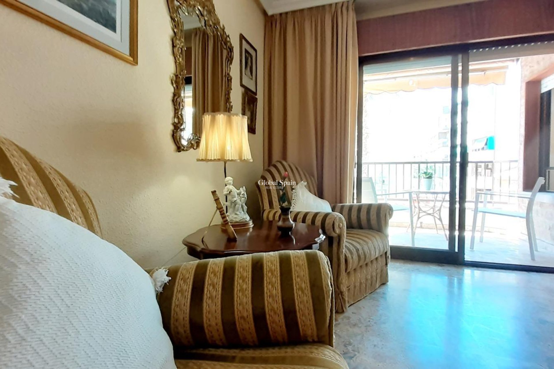 Resale - APARTMENT -
TORREVIEJA - Torrevieja