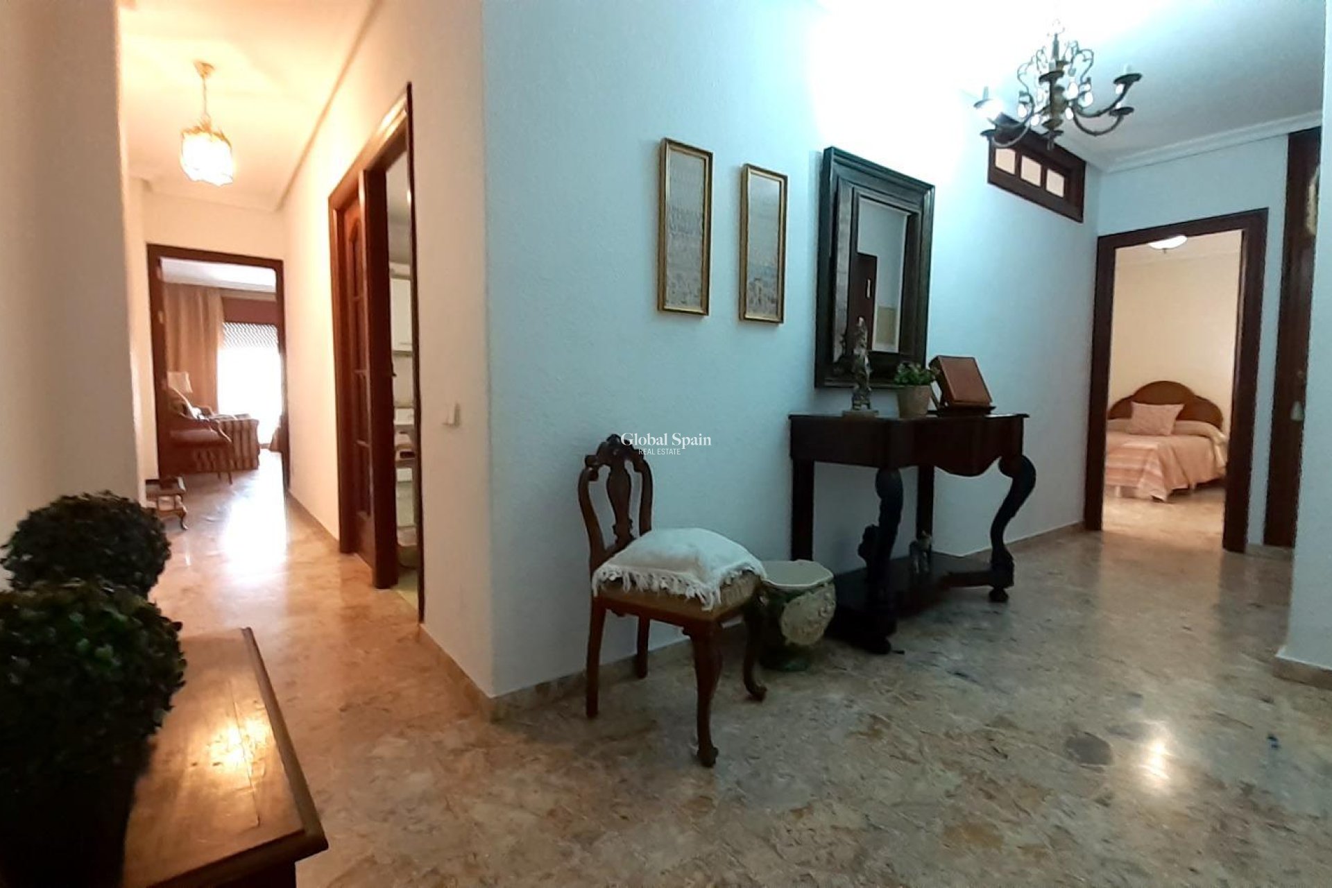 Resale - APARTMENT -
TORREVIEJA - Torrevieja