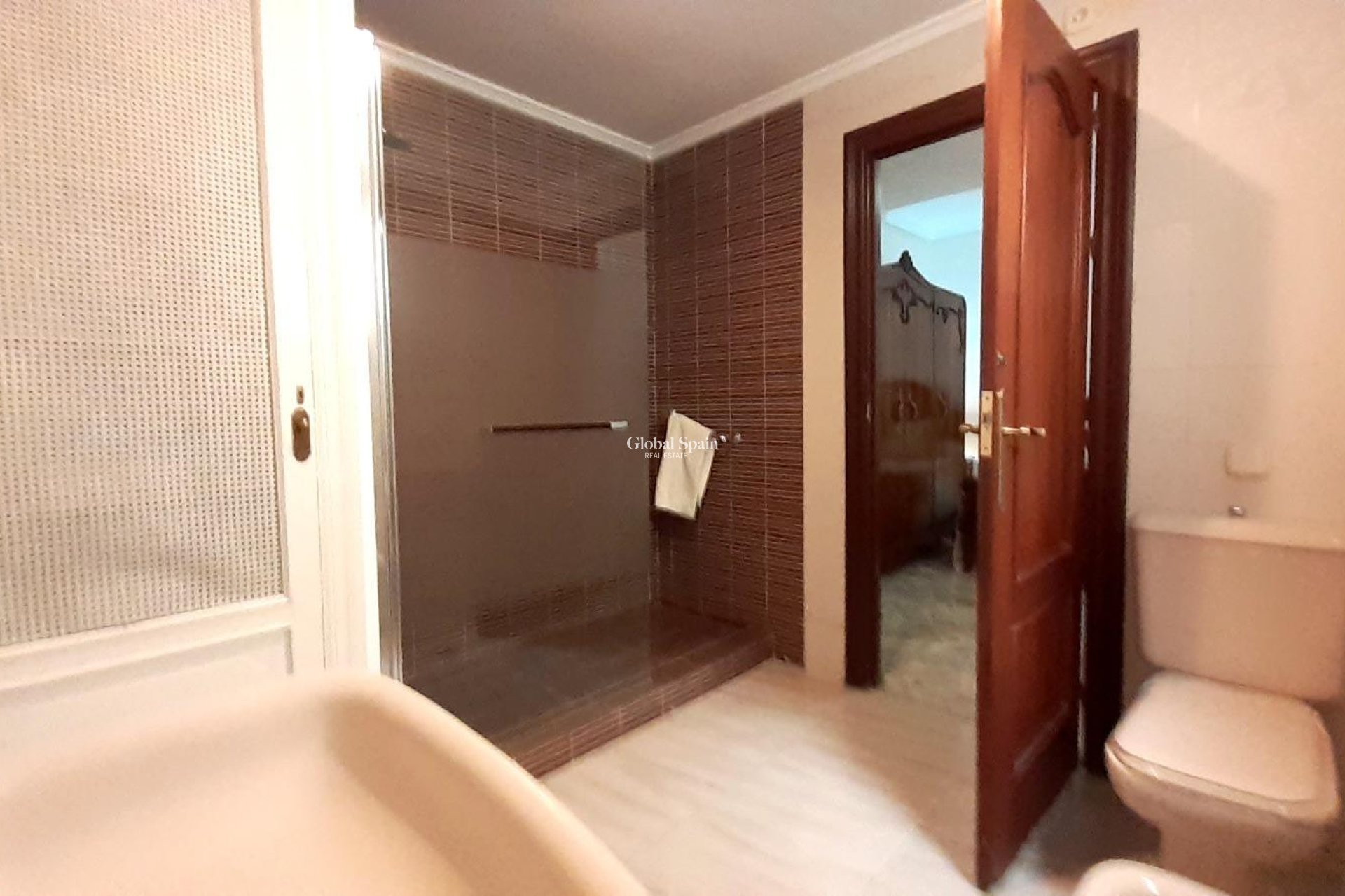 Resale - APARTMENT -
TORREVIEJA - Torrevieja