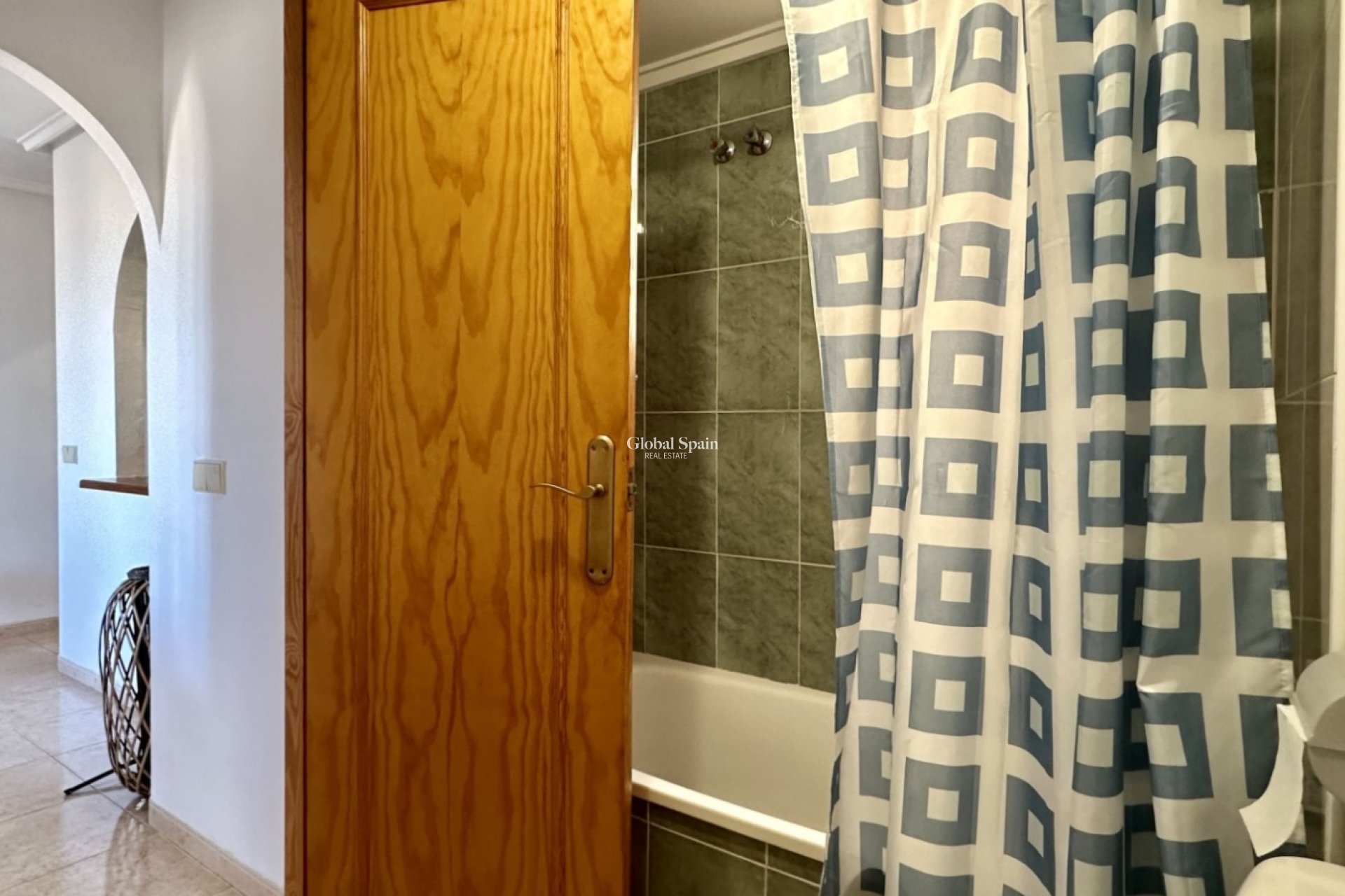 Resale - APARTMENT -
TORREVIEJA - Torrevieja
