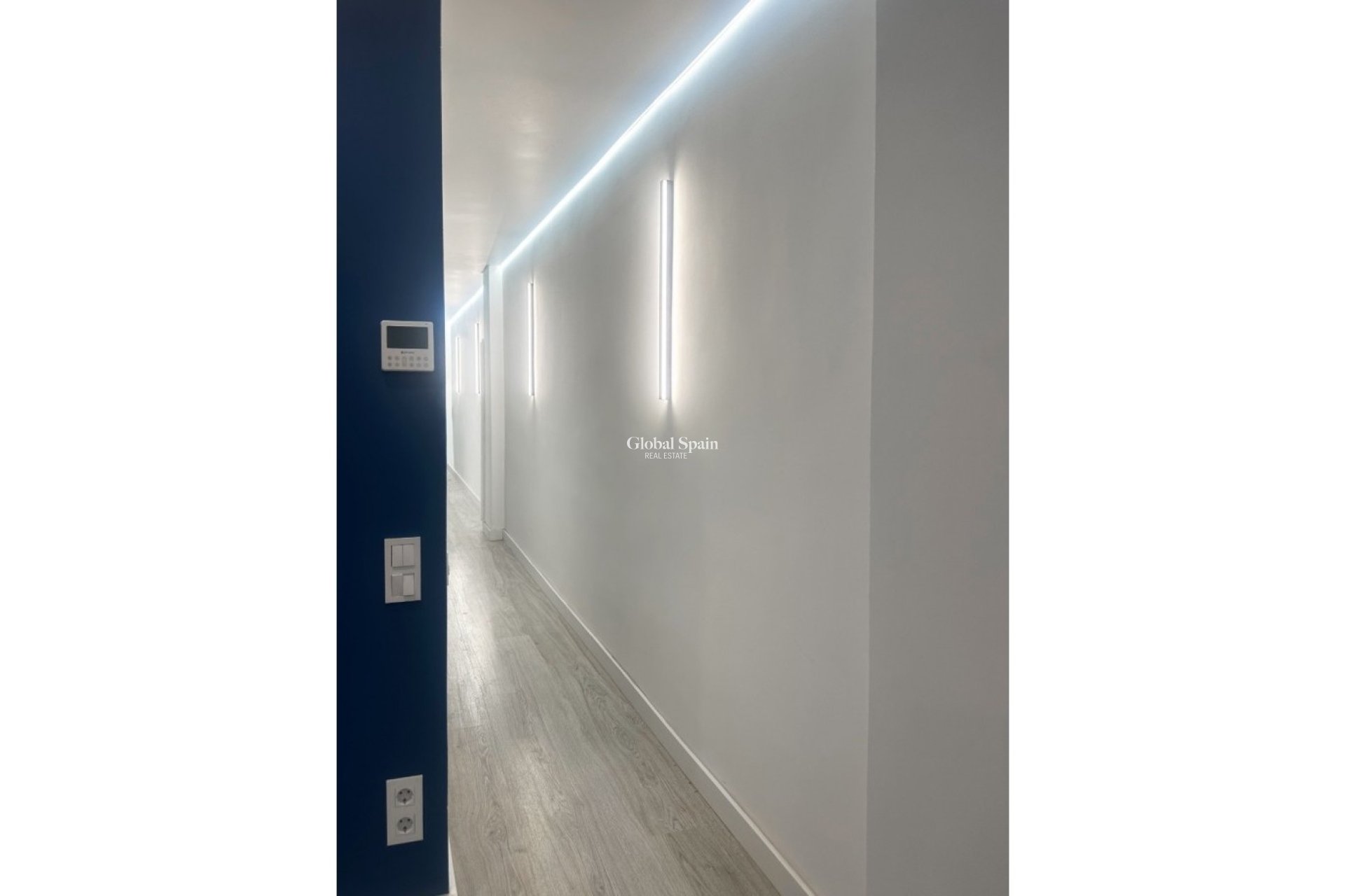 Resale - APARTMENT -
TORREVIEJA - Torrevieja