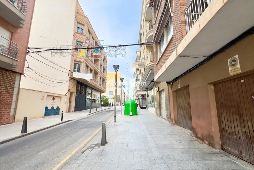 Resale - APARTMENT -
TORREVIEJA - Torrevieja