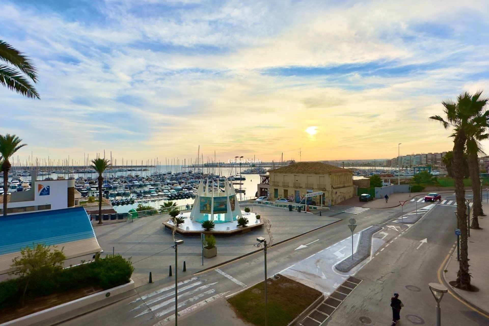 Resale - APARTMENT -
TORREVIEJA - Torrevieja