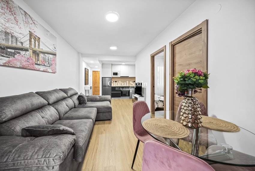 Resale - APARTMENT -
TORREVIEJA - torrevieja