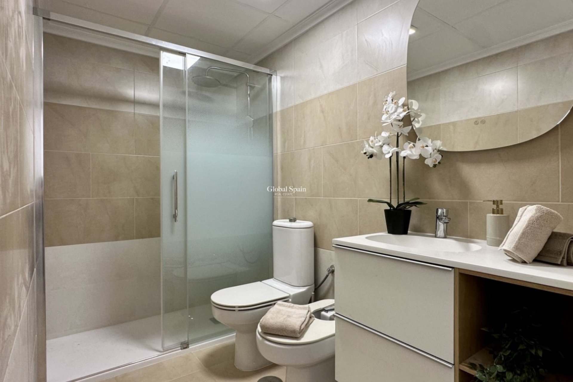 Resale - APARTMENT -
TORREVIEJA - Torrevieja