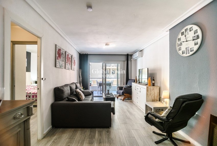 Resale - APARTMENT -
TORREVIEJA - Torrevieja