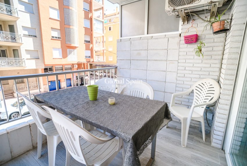 Resale - APARTMENT -
TORREVIEJA - Torrevieja