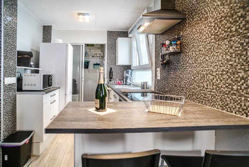 Resale - APARTMENT -
TORREVIEJA - Torrevieja
