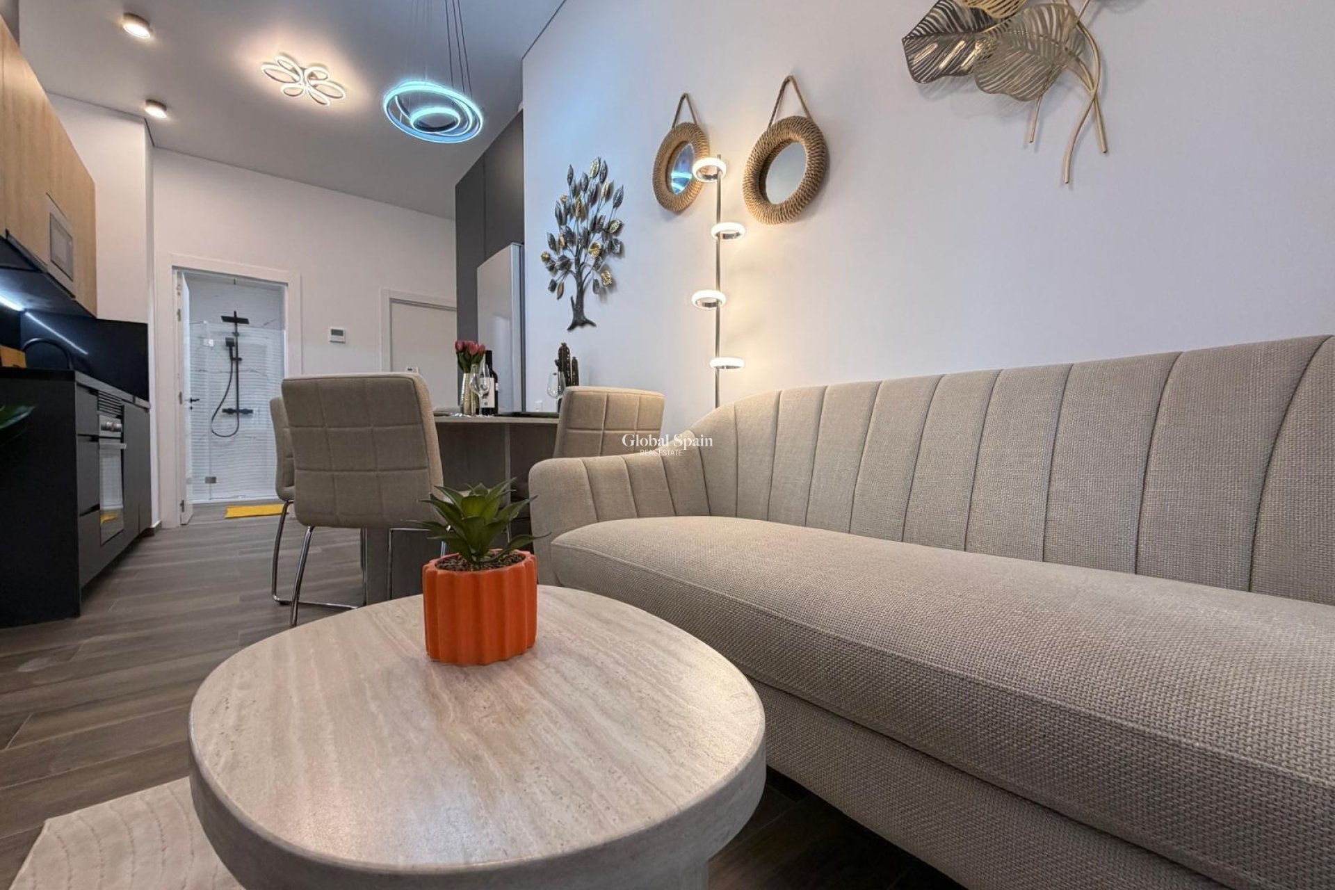 Resale - APARTMENT -
TORREVIEJA - Torrevieja