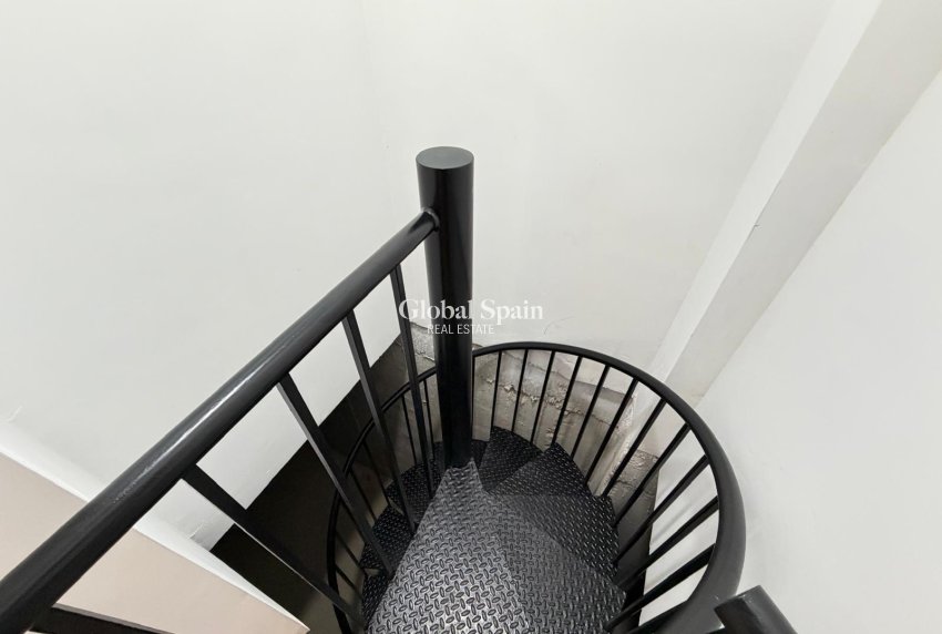 Resale - APARTMENT -
TORREVIEJA - Torrevieja