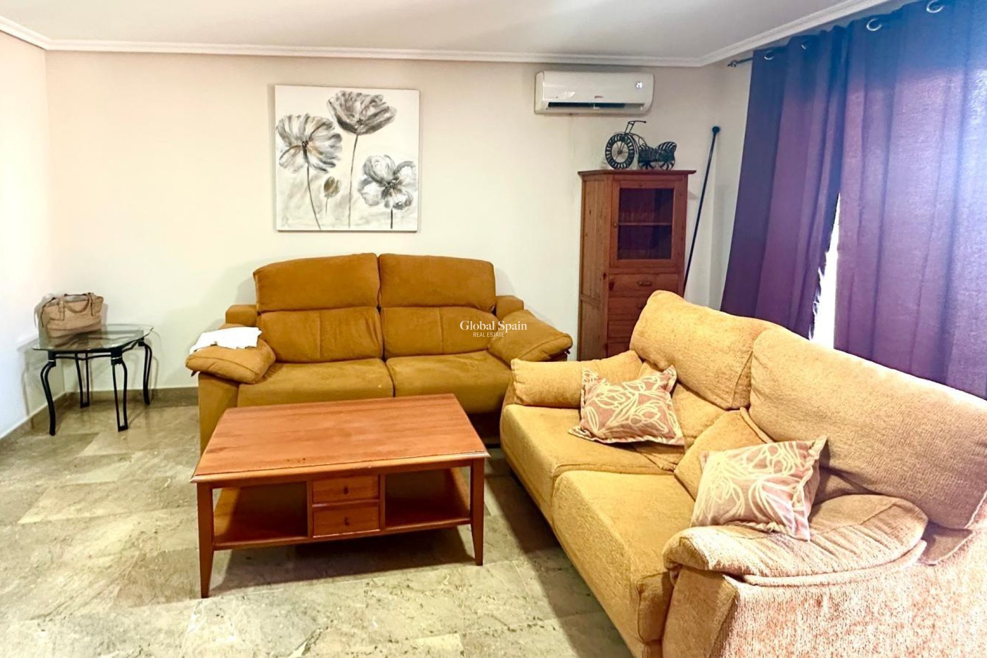 Resale - APARTMENT -
TORREVIEJA - Torrevieja