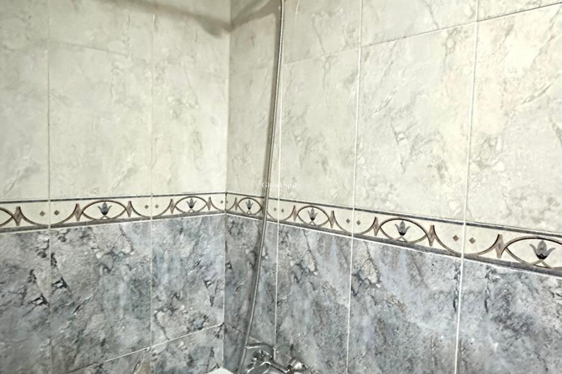 Resale - APARTMENT -
TORREVIEJA - Torrevieja